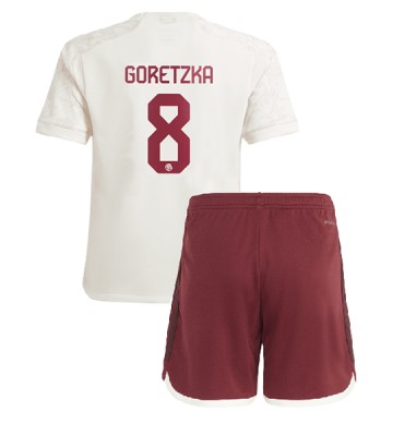 Bayern Munich Leon Goretzka #8 Replika Babytøj Tredje sæt Børn 2023-24 Kortærmet (+ Korte bukser)